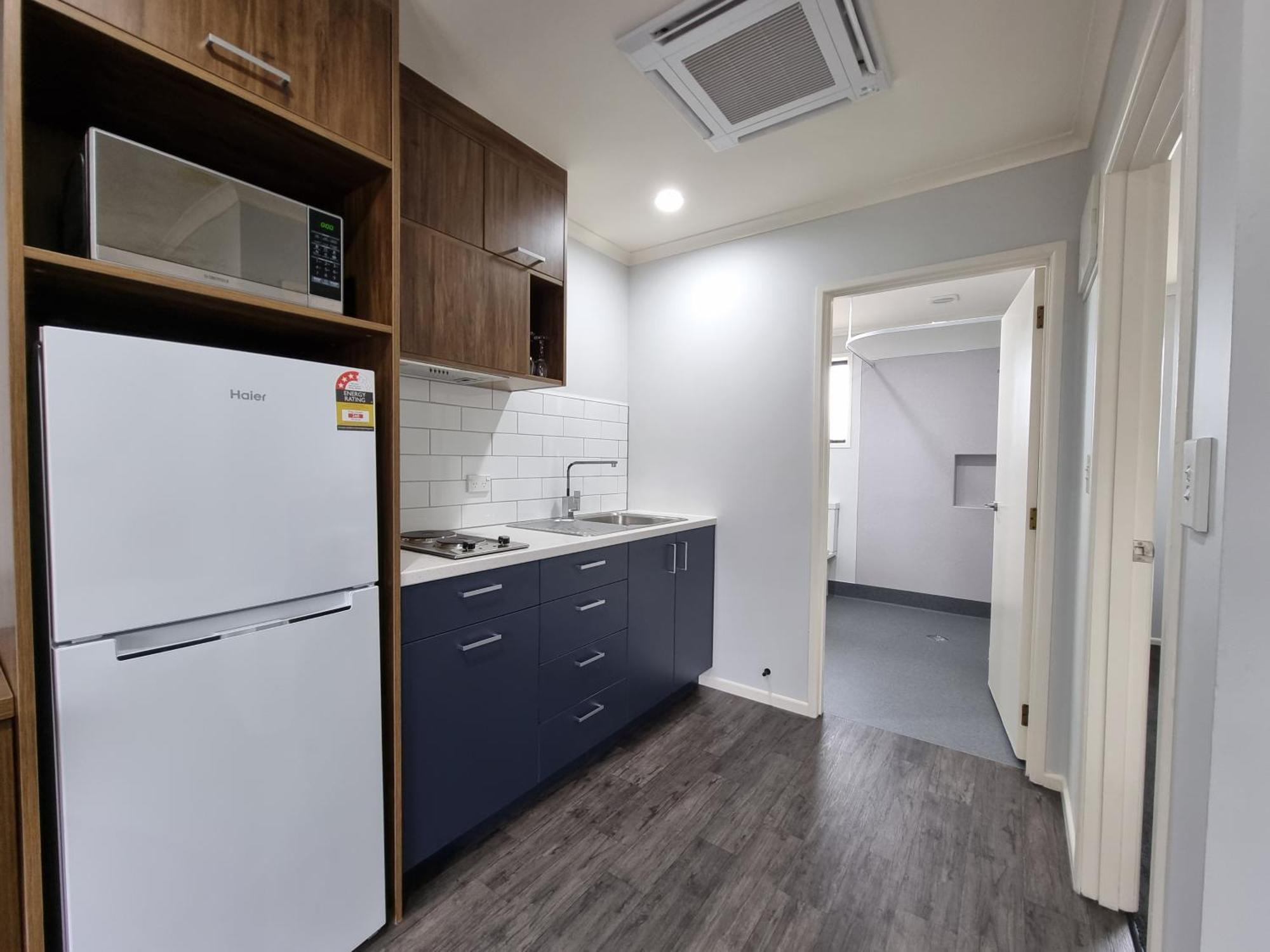 Antonio Mews Motel Стратфорд Екстериор снимка